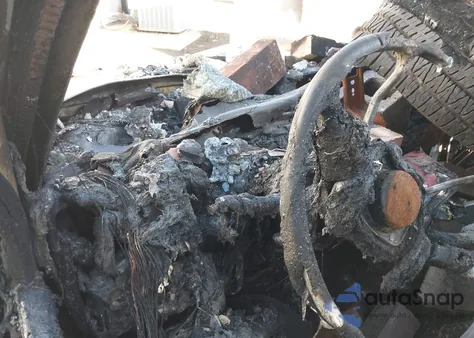 2004 Chevrolet Tahoe Lt z USA, uszkodzony, nr VIN 1GNEK13Z44J308778